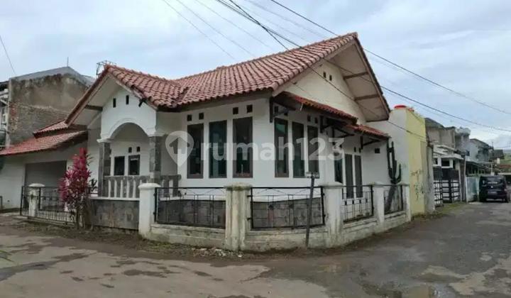 DISEWAKAN RUMAH JALAN BUANASARI BUAH BATU BANDUNG RUMAH NYAMAN DAN STRATEGIS COCOK UNTUK TEMPAT TINGGAL ATAU KANTOR. LINGKUNGAN BERSIH, AMAN, AKSES JALAN BESAR DISEWAKAN RUMAH JALAN BUANASARI BUAH BATU BANDUNG RUMAH NYAMAN DAN STRATEGIS COCOK UNTUK TEMPAT TINGGAL ATAU KANTOR. LINGKUNGAN BERSIH, AMAN, AKSES JALAN BESAR