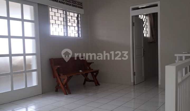 DIJUAL RUMAH 1,5 LANTAI TERAWAT SEMI FURNISHED DI DAERAH KEMBAR BANDUNG SIAP HUNI DAN LOKASI STRATEGIS 1