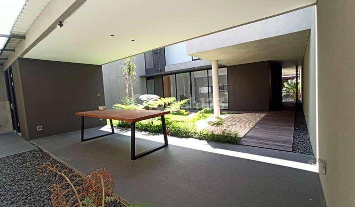 Rumah Baru Minimalis Modern Keren Nyaman 2 Lantai Siap Huni di Batununggal Bandung ,,,,, 1