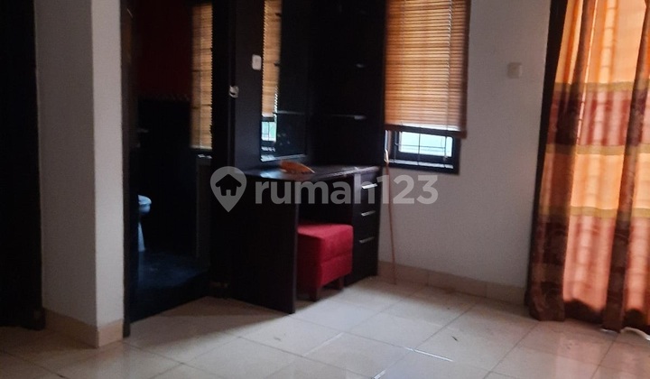 Disewakan Rumah 2 Lantai di Buah Batu Regensi Hunian Nyaman dan Siap Huni Lokasi Strategis Akses Mudah Disewakan Rumah 2 Lantai di Buah Batu Regensi Hunian Nyaman dan Siap Huni Lokasi Strategis Akses Mudah