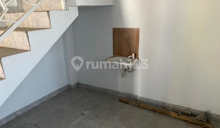 FOR RENT: NEW 2-STORY SHOPHOUSE READY FOR OCCUPANCY IN CIHANJUANG CIMAHI, BUSY AND STRATEGIC LOCATION 2