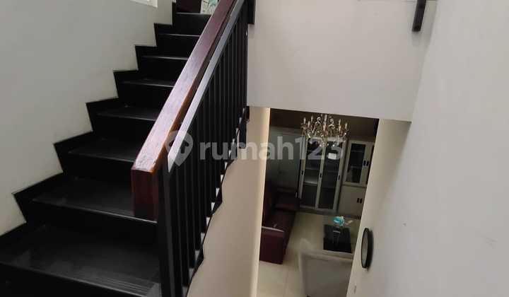 FOR RENT: HOUSE IN SAYAP SETRADUTA BANDUNG FULLY FURNISHED, STRATEGIC LOCATION AND READY TO OCCUPY FOR RENT: HOUSE IN SAYAP SETRADUTA BANDUNG FULLY FURNISHED, STRATEGIC LOCATION AND READY TO OCCUPY