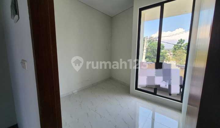 Dijual Rumah 2 Lantai di Batununggal Bandung Hunian Nyaman Terawat dan Lokasi Strategis 2