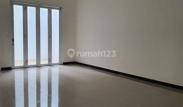 Rumah Bagus 2 Lantai Minimalis Modern Siap Huni di Taman Kopo Indah 5 Tki5 Pinewood Bandung 1