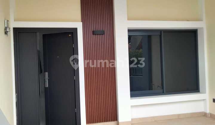 Dijual Rumah Baru 2,5 Lantai Minimalis Modern di Kopo Permai 1 Bandung