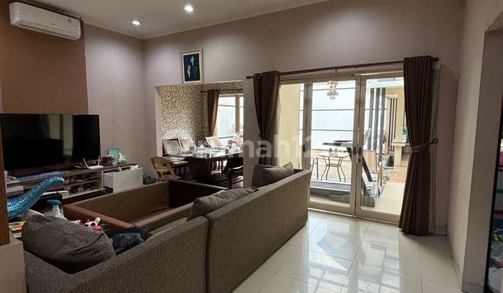 DIJUAL RUMAH 2 LANTAI SEMI FURNISHED DI LOGAM BUAH BATU BANDUNG HUNIAN NYAMAN DAN LOKASI STRATEGIS 