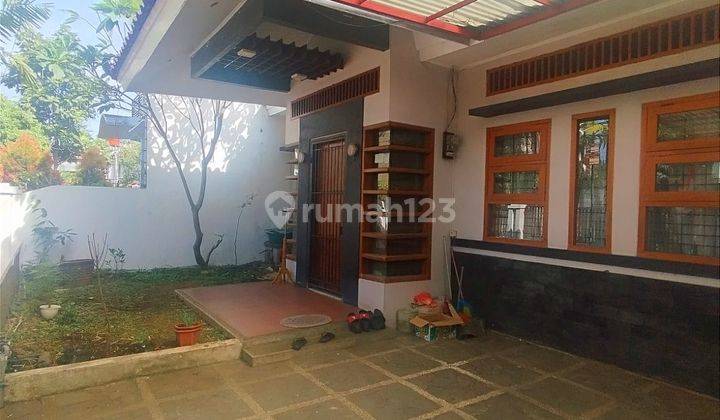 Rumah Bagus Minimalis Modern Nyaman Terawat Siap Huni di Istana Kawaluyaan Bandung 1