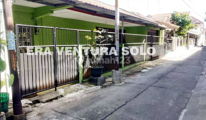 Rumah Siap Huni Tengah Kota Solo 1