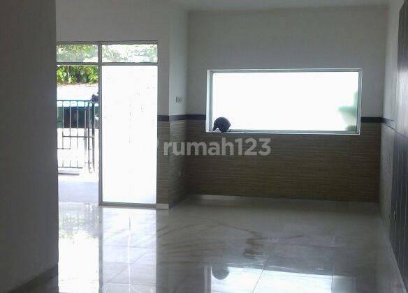 Rumah Siap Huni Tengah Kota Solo 2