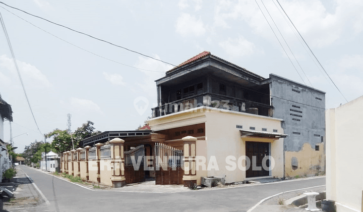 Rumah Bagus di Banjarsari, Surakarta 1