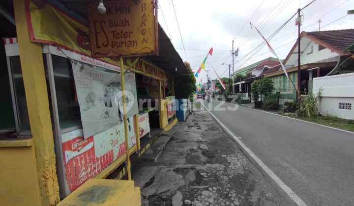 Strategic Old House Panularan Solo 2