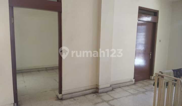 Rumah dan Ruang Usaha Strategis Tengah Kota Solo 2