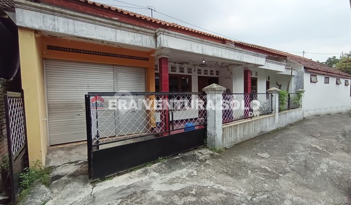 Rumah Strategis Siap Huni Tengah Kota Solo Rumah Strategis Siap Huni Tengah Kota Solo