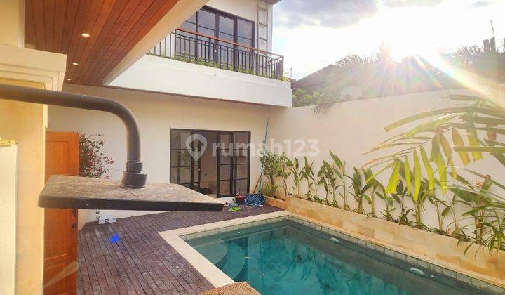 Sale Villa Modernt Minimalis Dekat Pantai Berawa Canggu Kuta Bali 1
