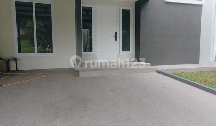 Rumah Modern Siap Huni Lingkungan Asri di De Latinos BSD Tangerang Selatan
