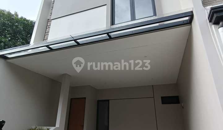 Rumah 2 LT Unit Pojok No Banjir 1,3 KM Pintu Tol Brigif KPR 0