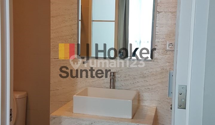 Strategic apartment in South Jakarta area