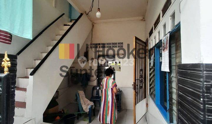 Rumah di daerah strategis di daerah ancol selatan 1