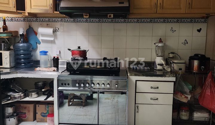 Old House in West Agung with a corner position 2