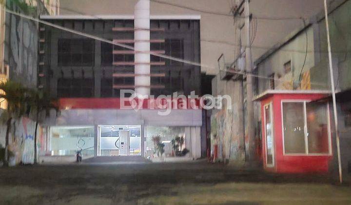 GEDUNG 3 LANTAI STRATEGIS PUSAT KOTA MALANG POROS JALAN 2