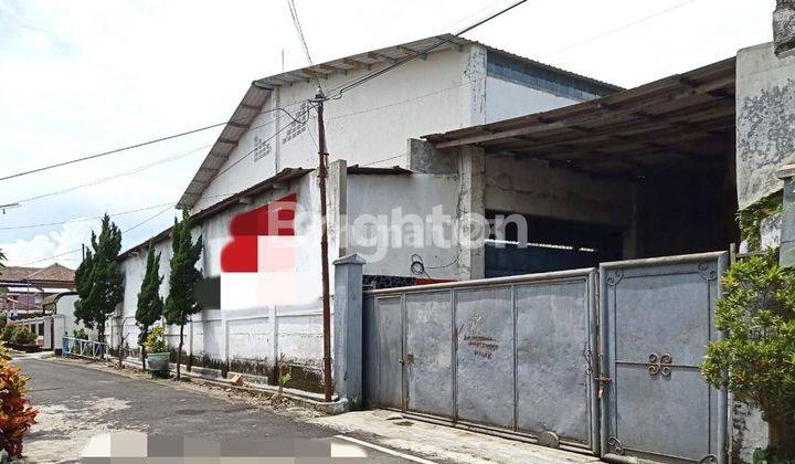 GUDANG TRUCK EX GUDANG SEMEN AREA POLEHAN MALANG KOTA 2