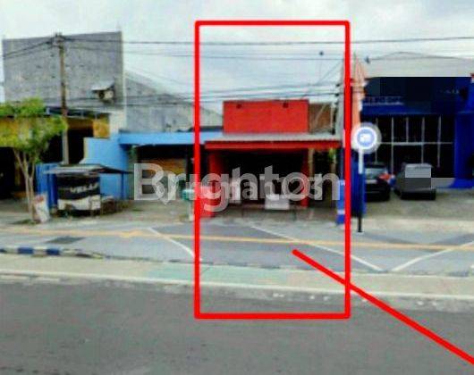 RUMAH 0 JALAN RAYA STRATEGIS UNTUK USAHA AREA JOMBANG 1