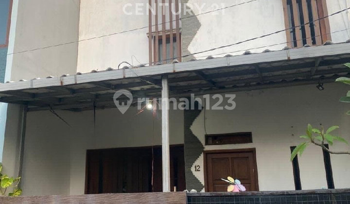 Nice House 4 Bedrooms Near Jalan Pondasi Kayu Putih
