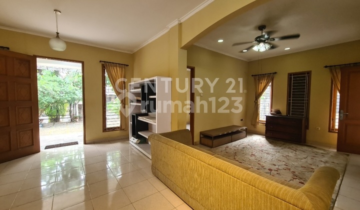 Asri House Ready to Occupy in South Kayu Putih Asri House Ready to Occupy in South Kayu Putih