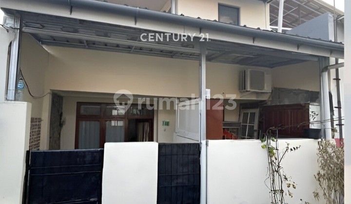 Strategic Multi-Level House in Duren Sawit Area, East Jakarta