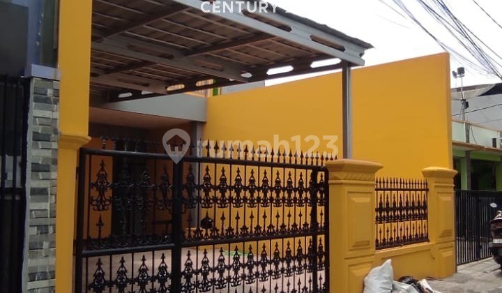 Rumah Bagus dan Berlokasi Strategis di Pusat Kota Johar Baru Rumah Bagus dan Berlokasi Strategis di Pusat Kota Johar Baru