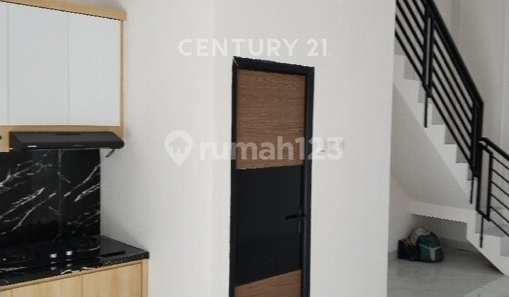 Rumah Cluster Baru Murah 3 Lantai Dikemayoran 2