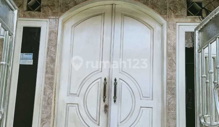 Rumah Cantik Lokasi Bagus Bangunan Kokoh Di Johar Baru 2