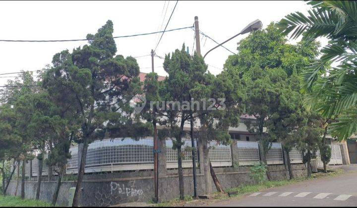 Dijual Rumah Hoek Asri Cinere Estate Depok 1