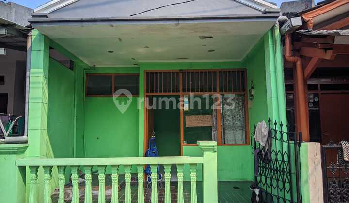 675Jt Rumah Griya Loka Bsd