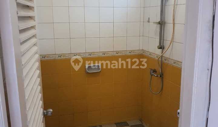 2.8 M Nett Rumah Jalan Raya Kencana Loka Bsd 2