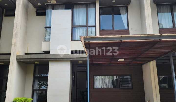 2.4 M Rumah Vanya Park Bsd
