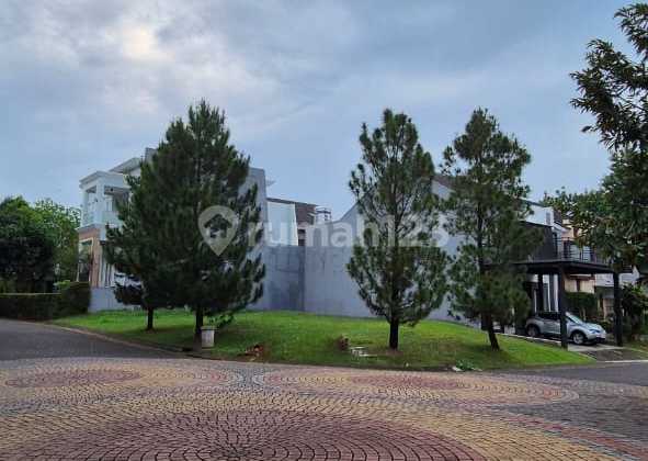 For sale. corner lot. delatinos 10.5m/mtr