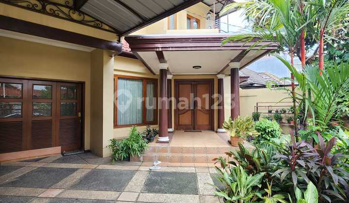 Rumah Bagus SHM Pejaten, Jakarta Selatan
