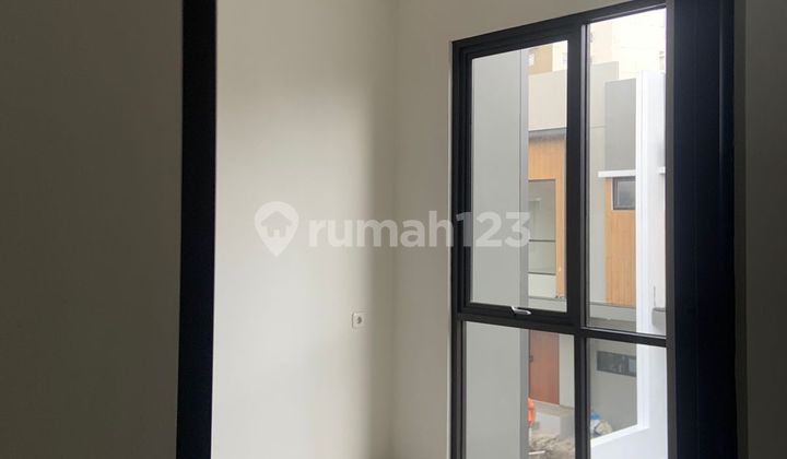 Di Kontrakan atau Di Sewakan Rumah Baru dekat gerbang Tol Pasteur 2