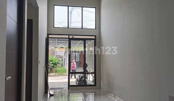 Di Jual Rumah Fasilitas Kolam Renang SHM