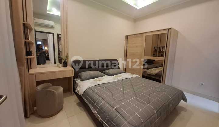 Tinggal Bawa Koper. Dijual Fullfurnish Rumah Di Kota Baru Parahyangan