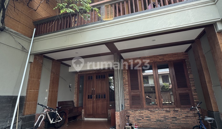 Rumah Siap Huni Lokasi Strategis Kelapa Gading Dijual