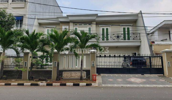 Dijual Rumah Mewah Pulomas Jakarta Timur Siap Huni 1