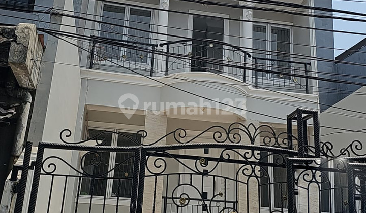 Dijual Rumah Kelapa Gading Bcs Siap Huni Renovasi Jalan Lebar