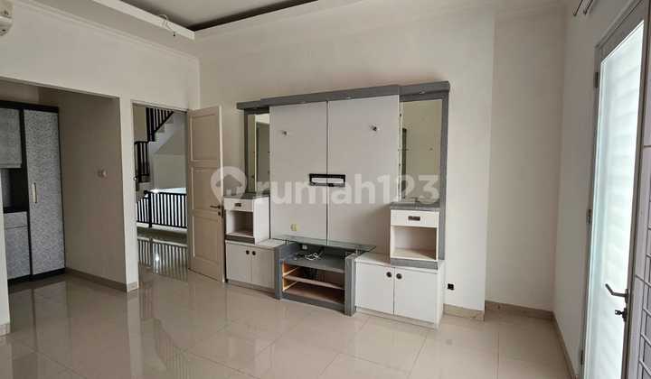 Rumah Sunter Sts Siap Huni Strategis 3 Lantai 2