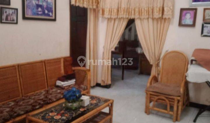 Rumah 2 Lantai  Di Jl. Salim Batubara No.0 2