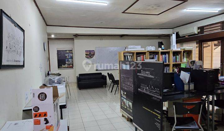 Dijual Bagunan Bekas kantor lokasi pinggir jalan di pejaten jakarta selatan  1