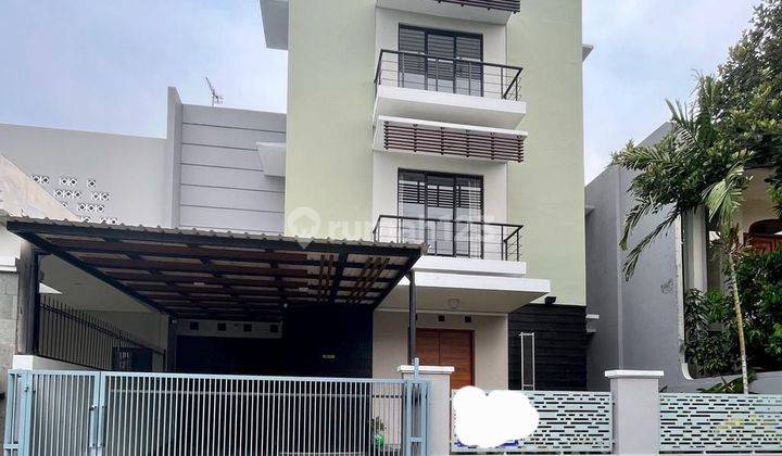 Dijual Rumah 3 Lantai Di Puspita Loka Bsd City Tangerang Selatan 1