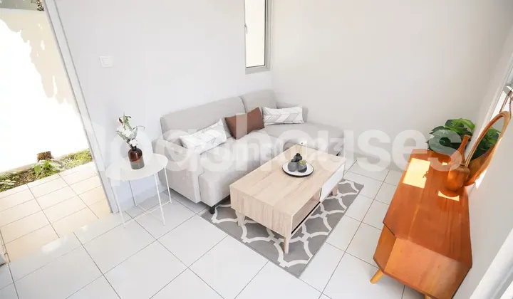 Rumah Siap Huni di Srimaya Residence 8