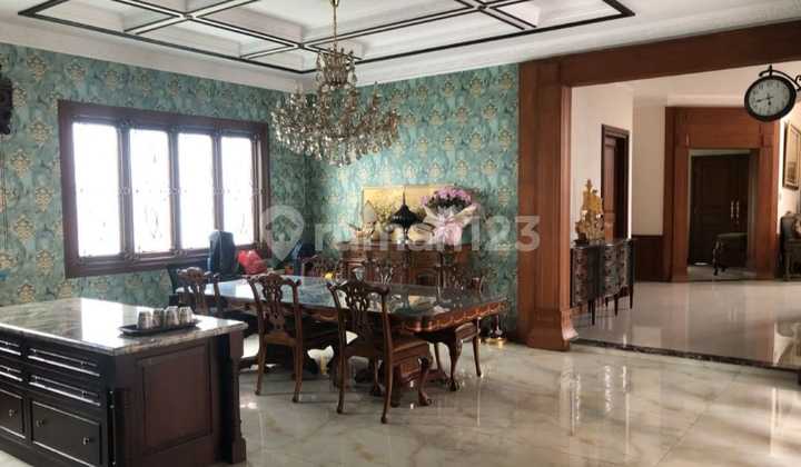 DIJUAL RUMAH DI BATUNUNGGAL BANDUNG ; semi furnished; ada kolam renang ^S